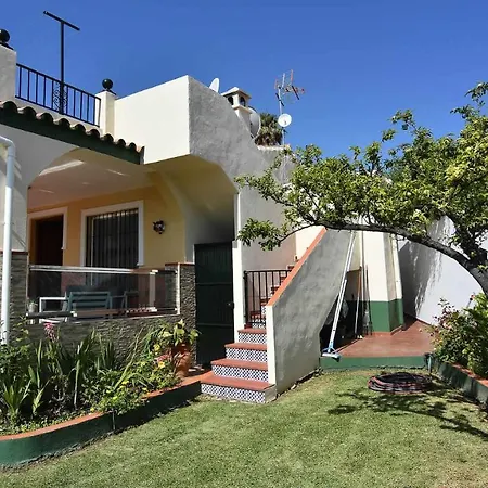 Lola Casitas Select Villa Nerja