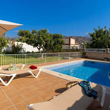Lola Casitas Select Villa *