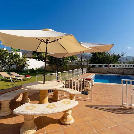Lola Casitas Select Villa *
