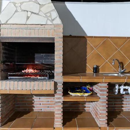 Lola Casitas Select Nerja