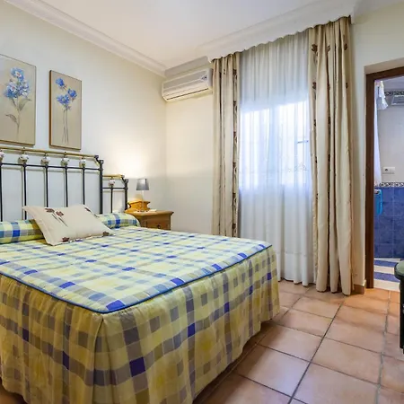 Lola Casitas Select Villa Nerja