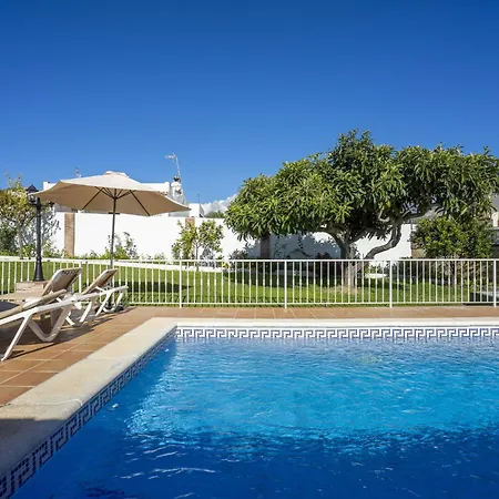Villa Lola Casitas Select *